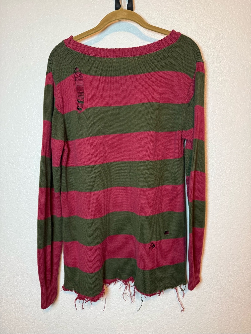 Freddy Kruger Nightmare on Elm Street Striped Sweater Unisex XL Red & Brown - Picture 9 of 11